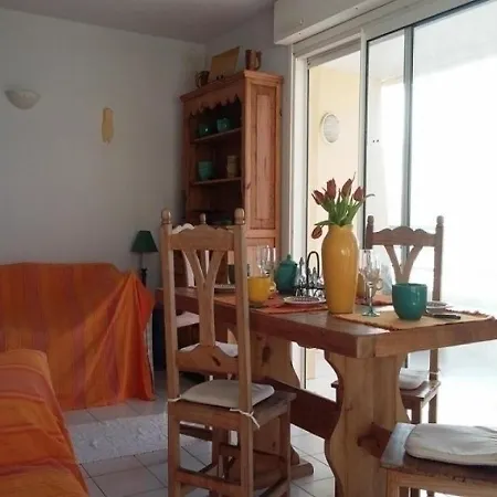Διαμέρισμα Sete, 3 Pieces, 5 Personnes - Fr-1-472a-65 Σετ